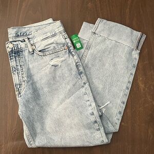 (NWT) GAP Mid Rise Boy Jeans